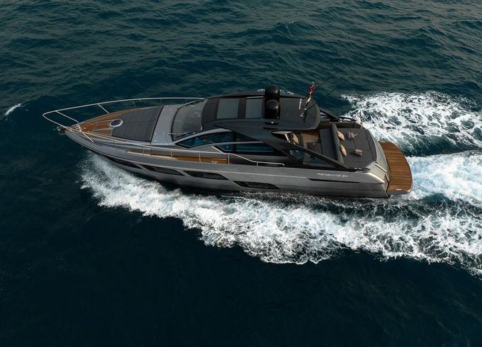 Pershing 5X
