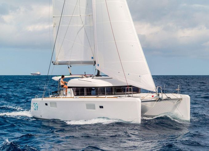 Lagoon 39