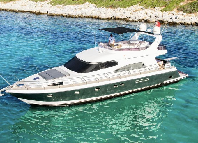 Custom Motoryacht