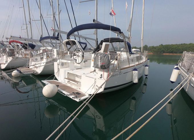 Beneteau Oceanis 35.1