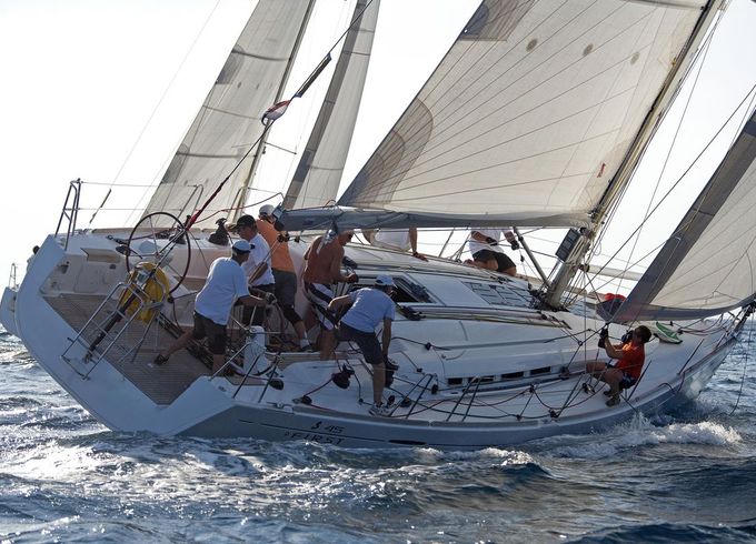 Beneteau First 45