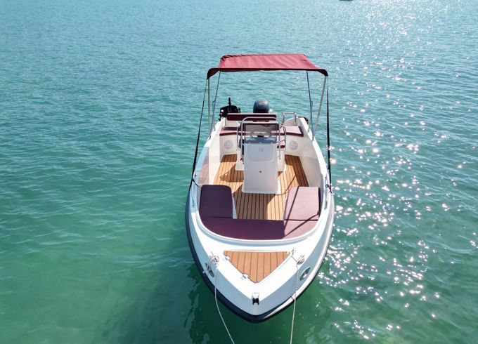 Fun Boats 555N