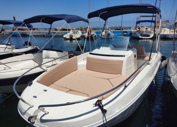 Robalo 525