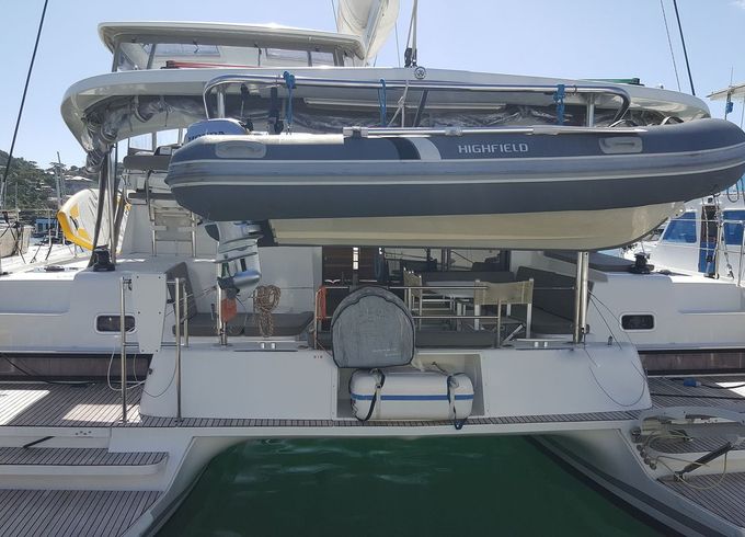 Lagoon 42