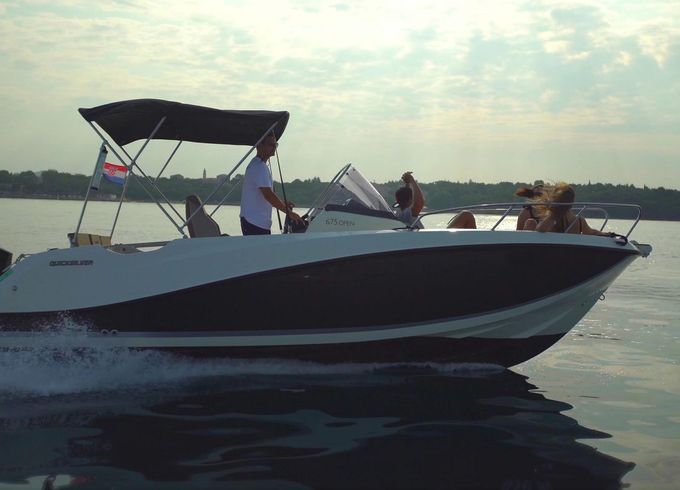 Quicksilver 675 open