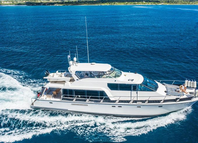 Pacific Mariner Raised Pilothouse 70
