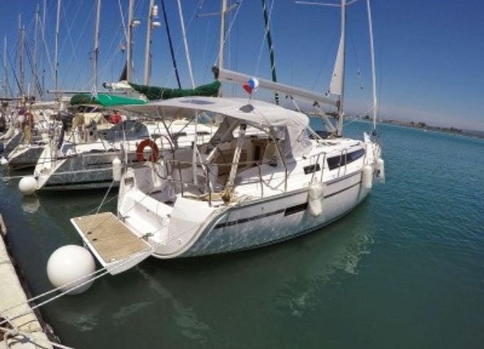 Bavaria 37