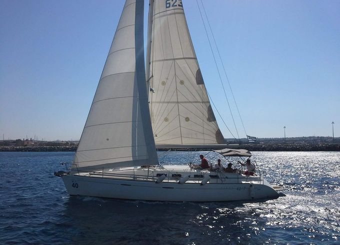 Bavaria 44