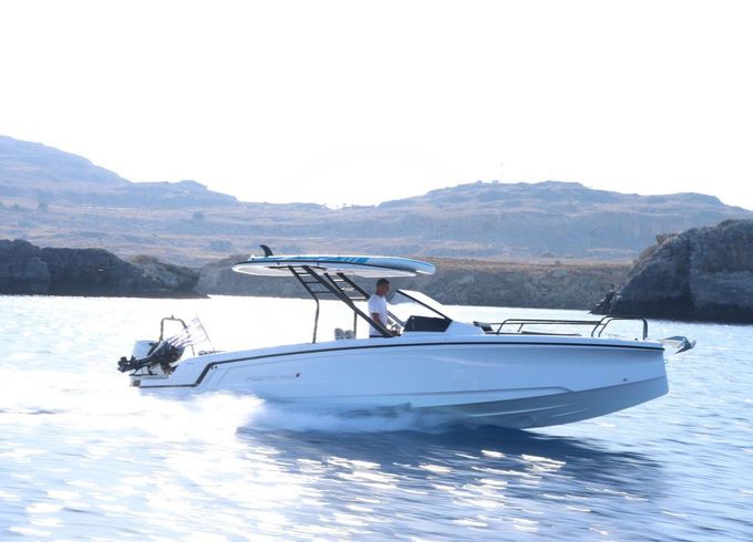 Axopar 25 Cross Top