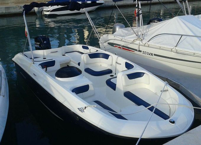 Bayliner E6