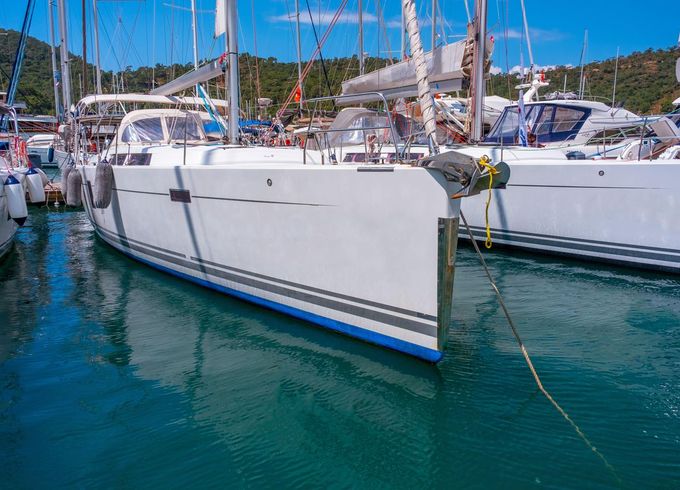 Hanse 445