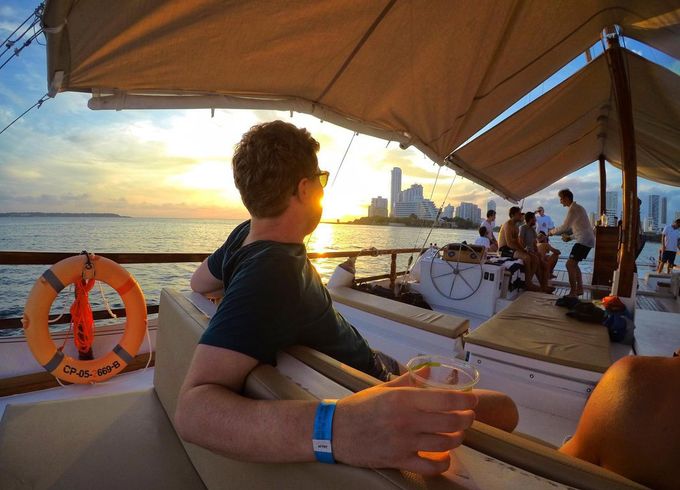 Catamaran Tiki 50