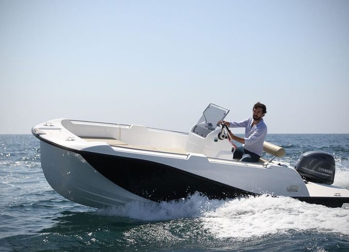 V2 500