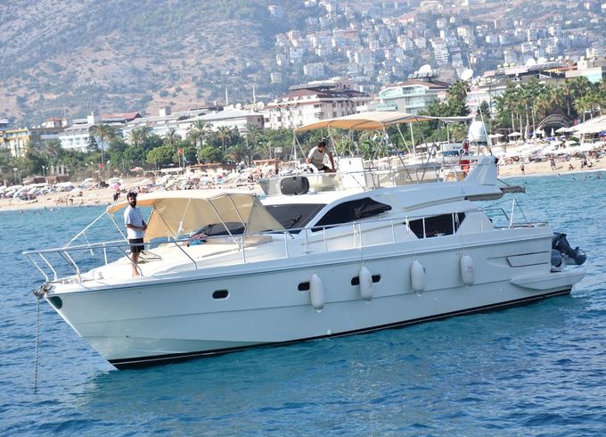 Ferretti 55