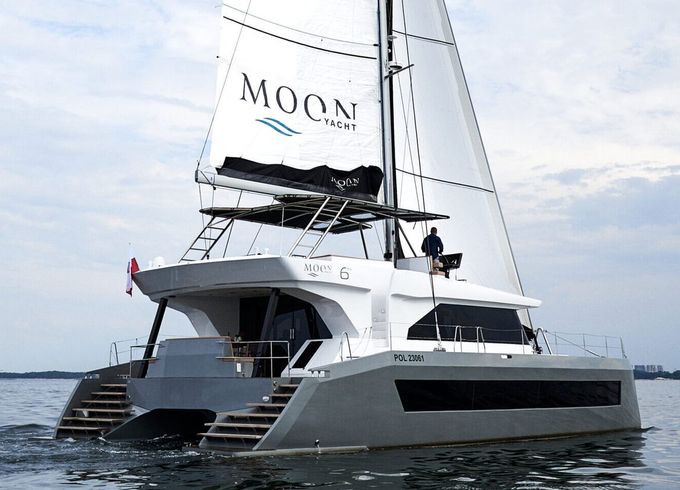 MoonYacht 60