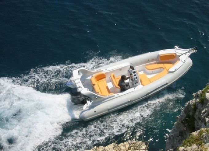 A.G.A. Marine Spirit 640