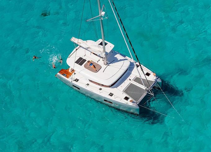 Lagoon 42