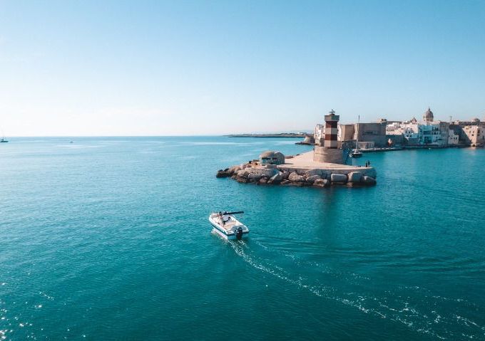 Blu & Blu 670 tourism