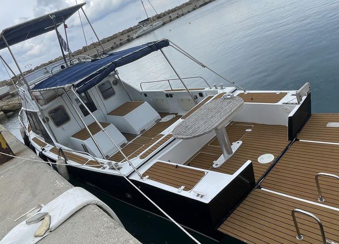 Bertram 32