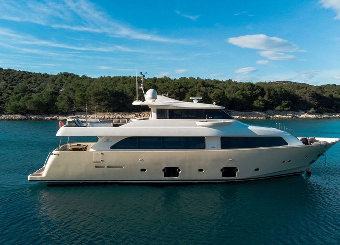 Ferretti Navetta 26 Custom Line