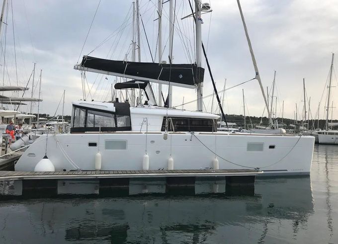 Lagoon 450 F