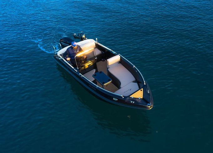 Nireus Black Edition