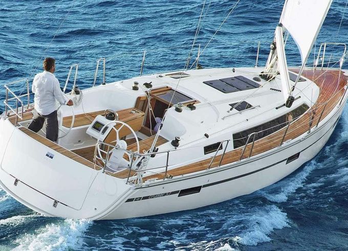 Bavaria Cruiser 37