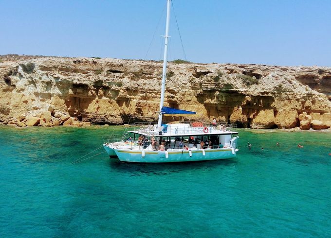 Hummingbird Catamaran
