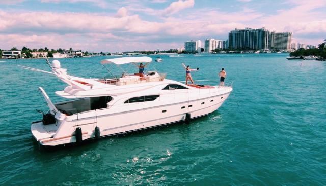Ferretti Flybridge
