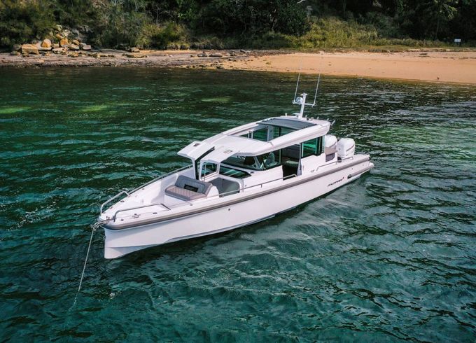 Axopar 37 XC Cross Cabin