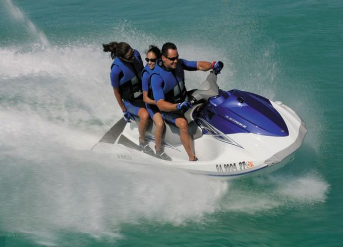Yamaha Waverunners Yamaha VX 110 Deluxe Jetski