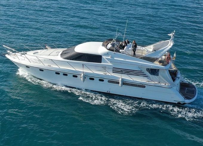 Fairline Squadron 67