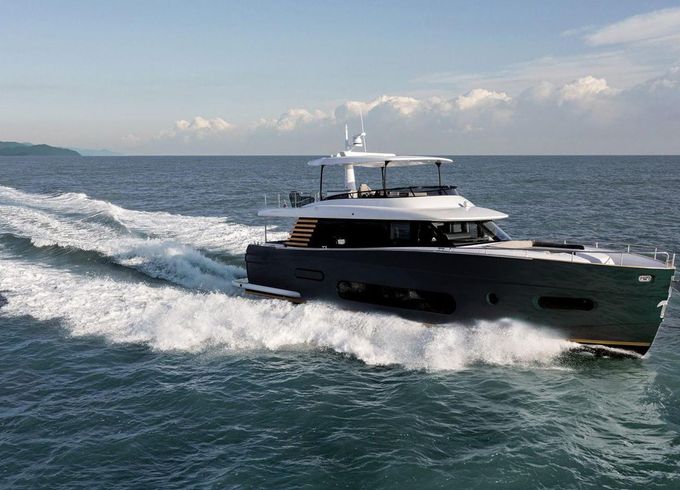 Azimut Maghellano 66