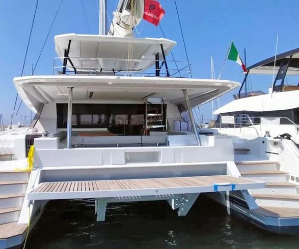 Fountaine Pajot Samana 59