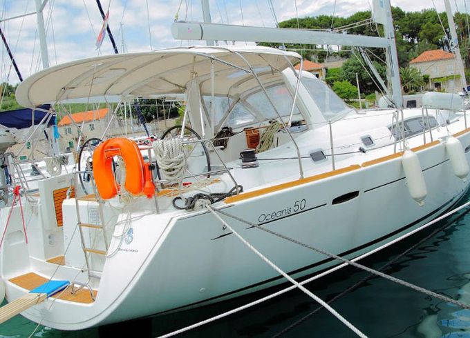 Beneteau Oceanis 50 Family