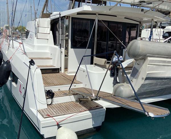 Fountaine Pajot Isla 40