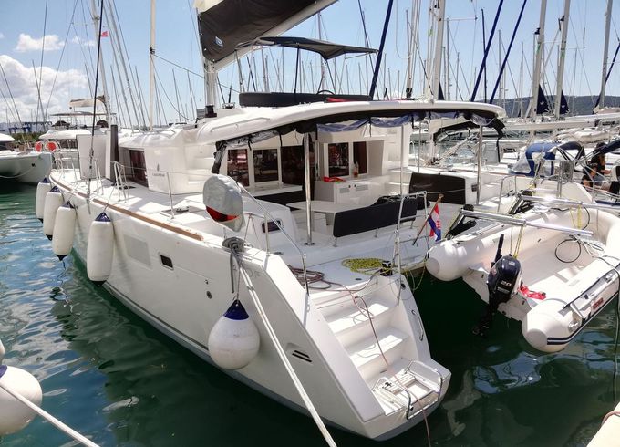 Lagoon 450 F