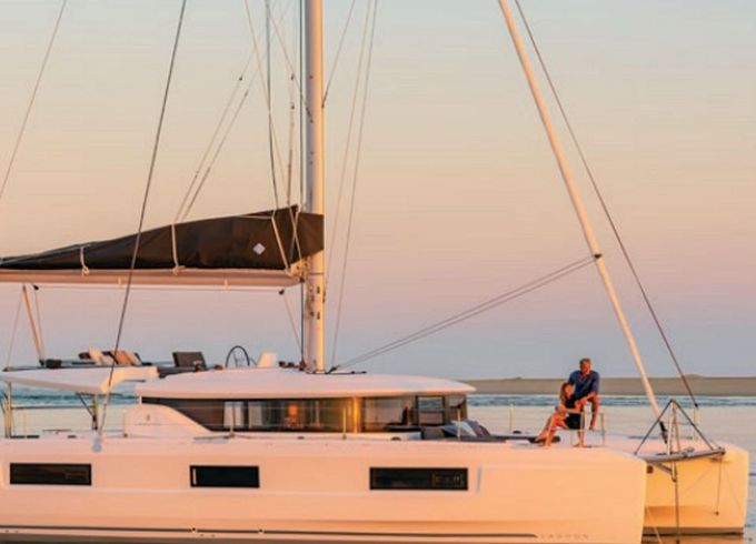 Lagoon 46 Fly