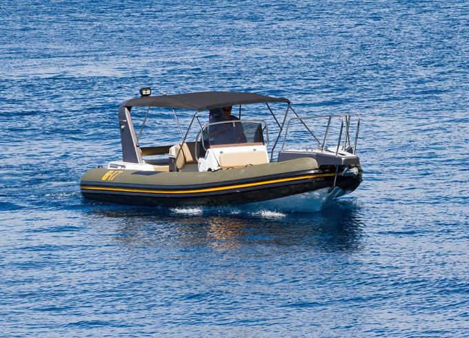 RIB 750