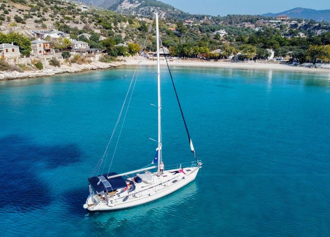 Bavaria 44