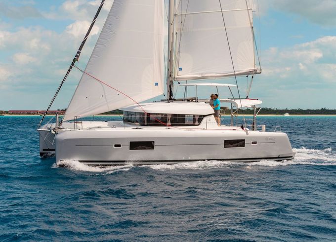 Lagoon 42