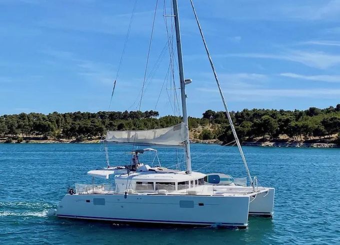 Lagoon 450 F
