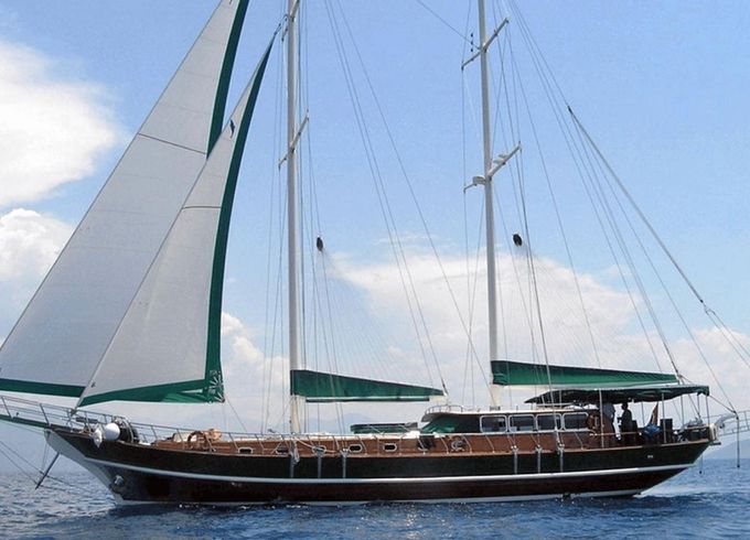 Custom Motorsailer 79