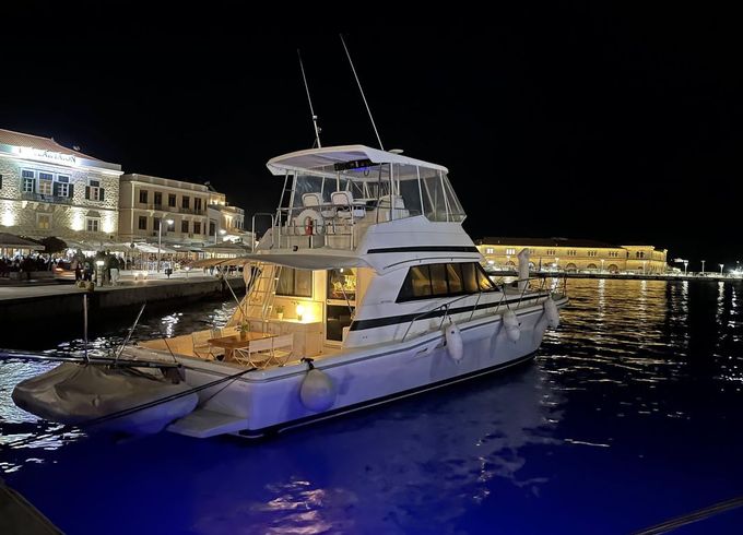 Riviera 48 Flybridge