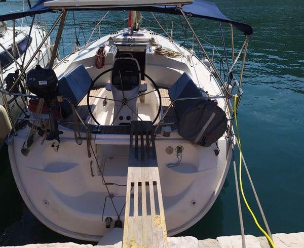 Bavaria 33