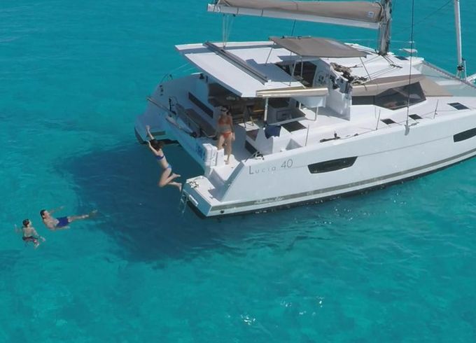 Fountaine Pajot Lucia 40