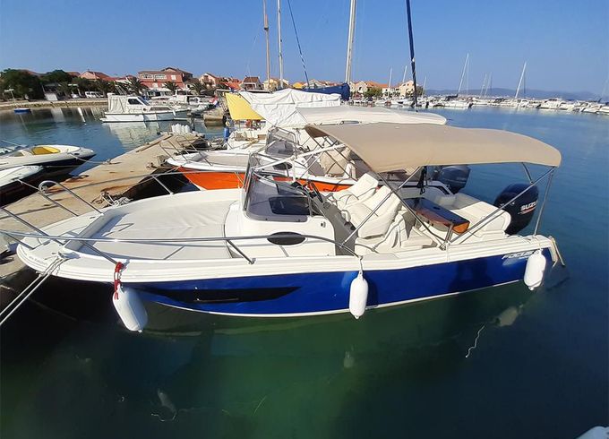 Focus 23 Sundeck