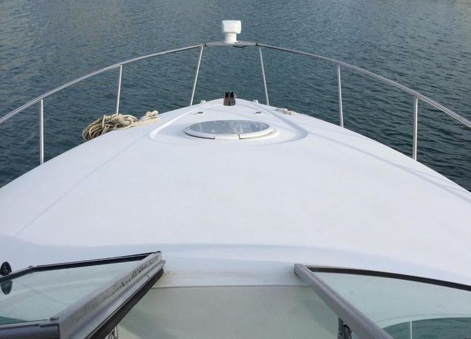 Cruisers Yachts Express 2870