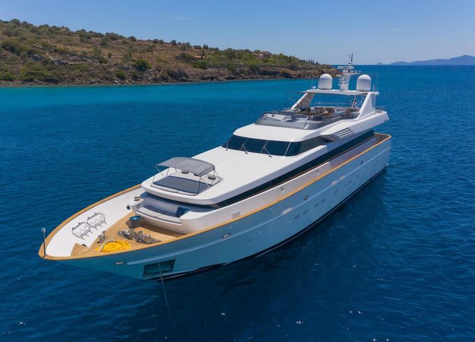 Cantieri di Pisa Akhir 100