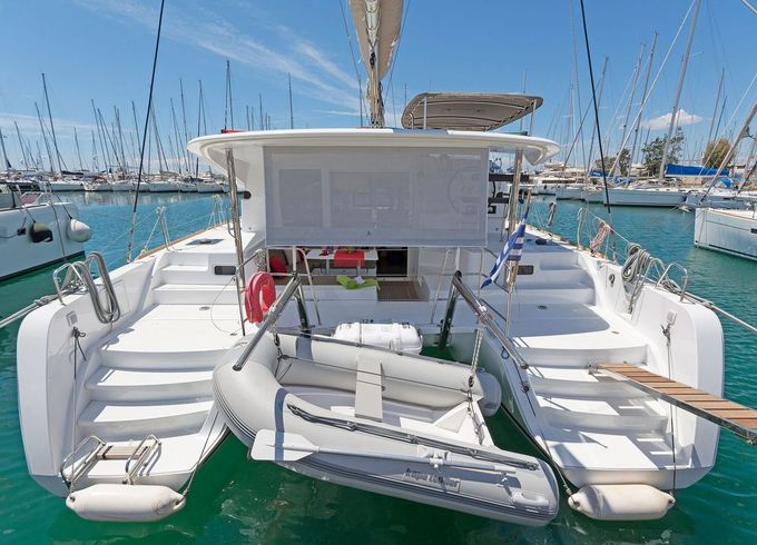 Lagoon 39